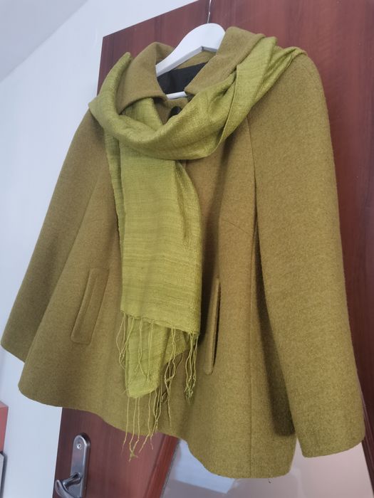 Krótki płaszczyk, wdzianko.