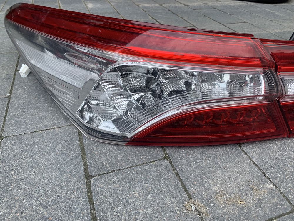 Фонари Toyota Camry XV70 2018 - 2022 задний фонарь лед комплект