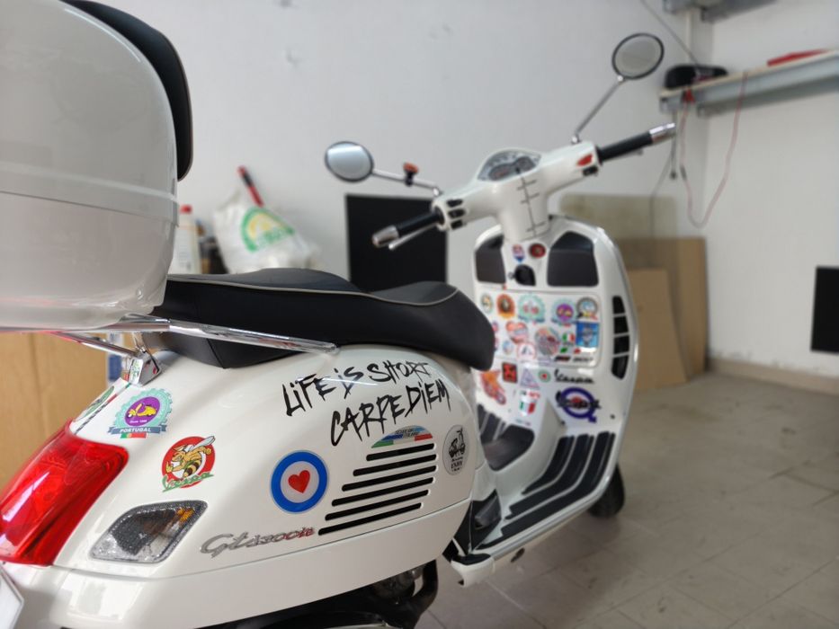 Vendo Vespa 300 gts super
Ano 2010 com cerca de 12.000 KLM.
Imãculada