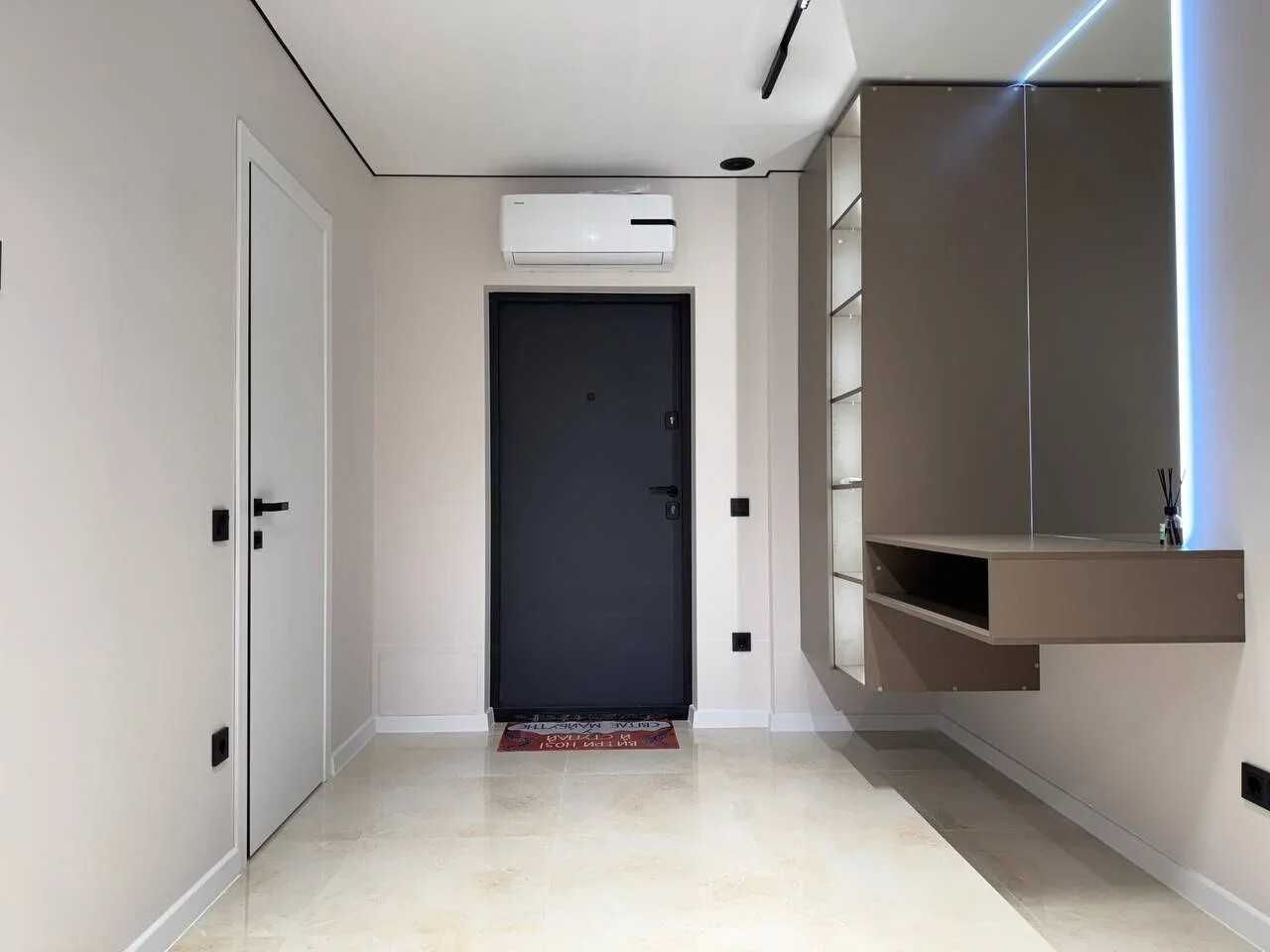 Півторикімнатна квартира в ЖК Manhattan UP З басейном на даху