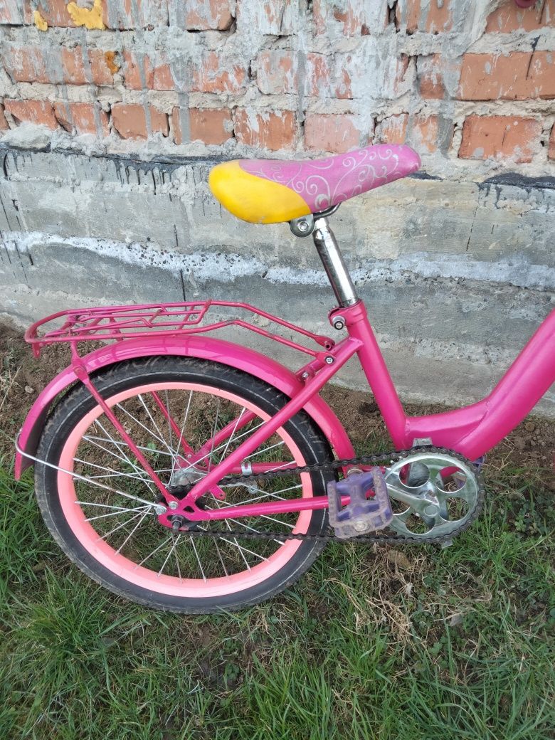 Дитячий велосипед дівчачий