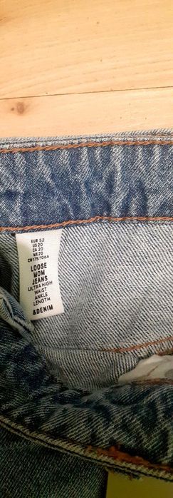 Продам джинси, кросівки, зимові ботинки.