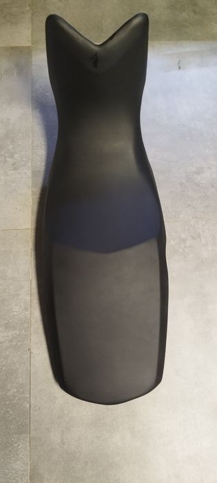 Niska Kanapa GS 700 F