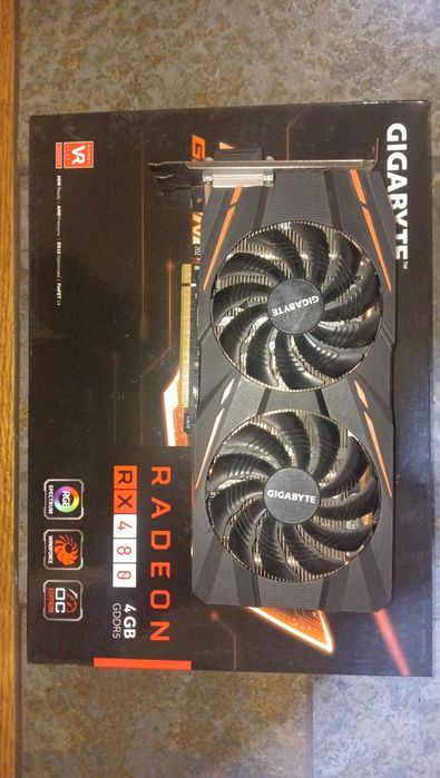Відеокарта  Gigabite 4 Gb, ddr5
