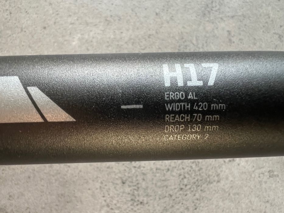 Kierownica Canyon H17 Ergo Al 42 cm