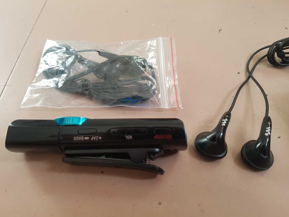 SONY walkman NWZ B 172F . mp3 .