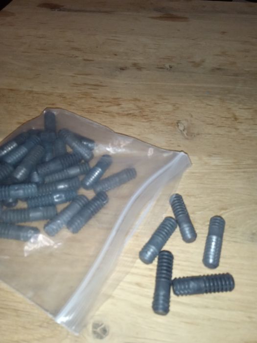 Шканты, клипсы, крепление для стекол,рафиксы