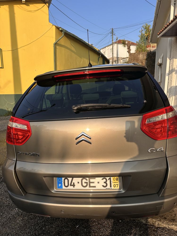 Citroen C4 picasso, aceito retomas, em excelente estado