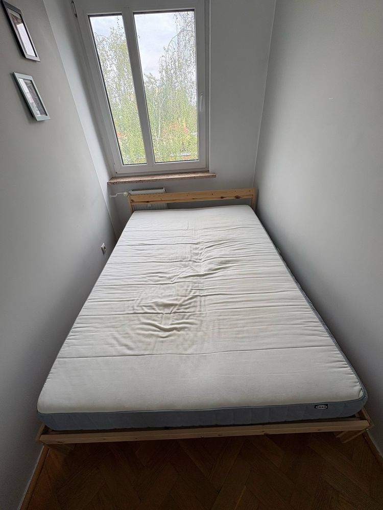 Łóżko z materacem IKEA
