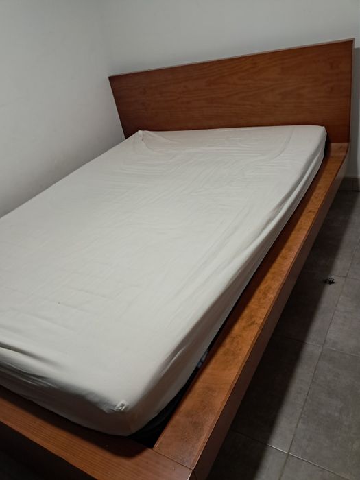 Cama casal madeira