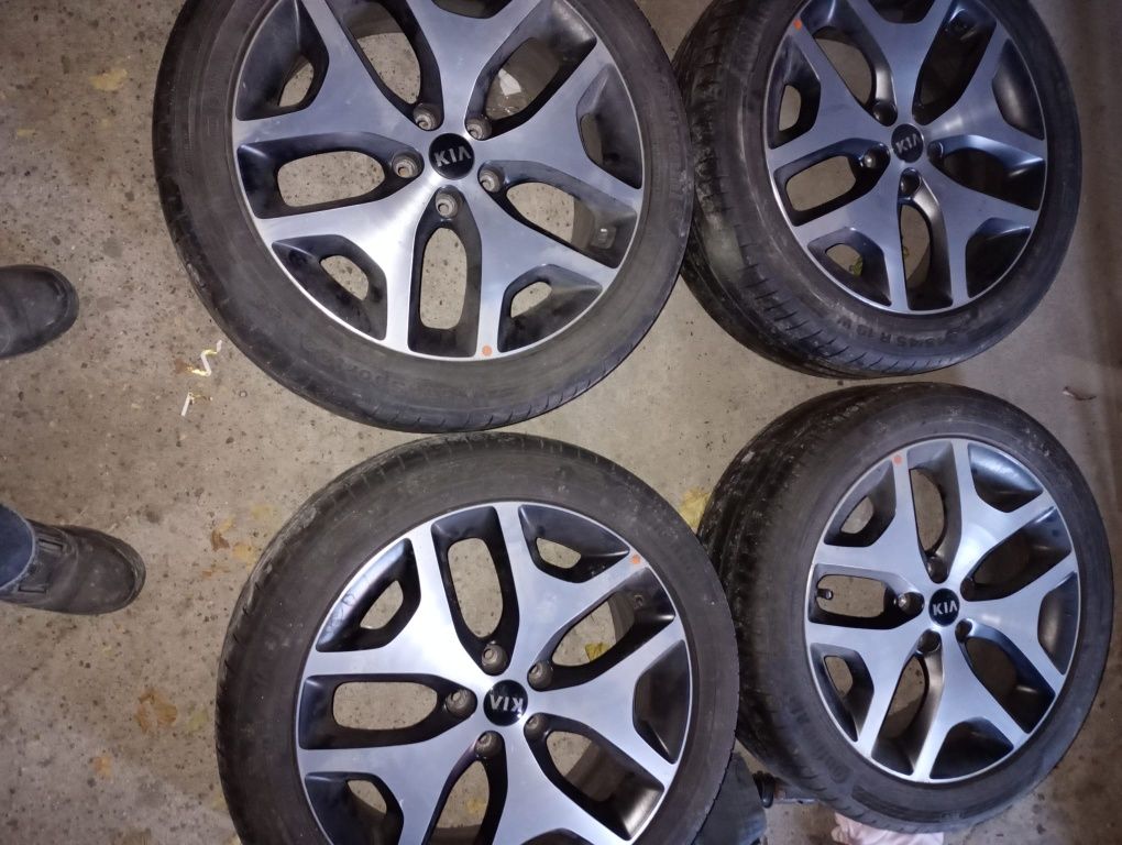 Kola 245/45 R19 KIA Sportage