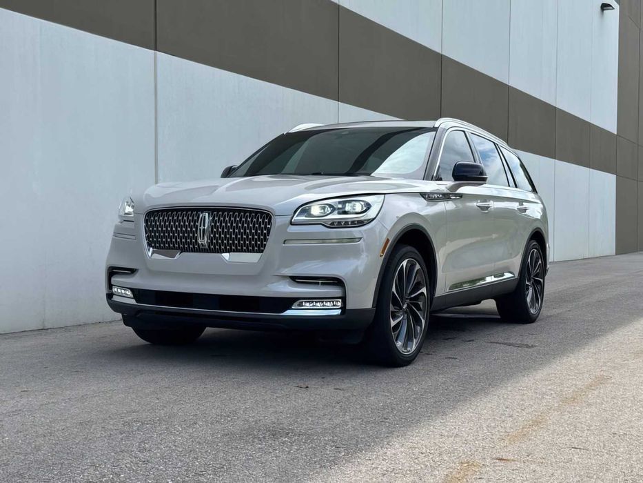 Lincoln Aviator      2020