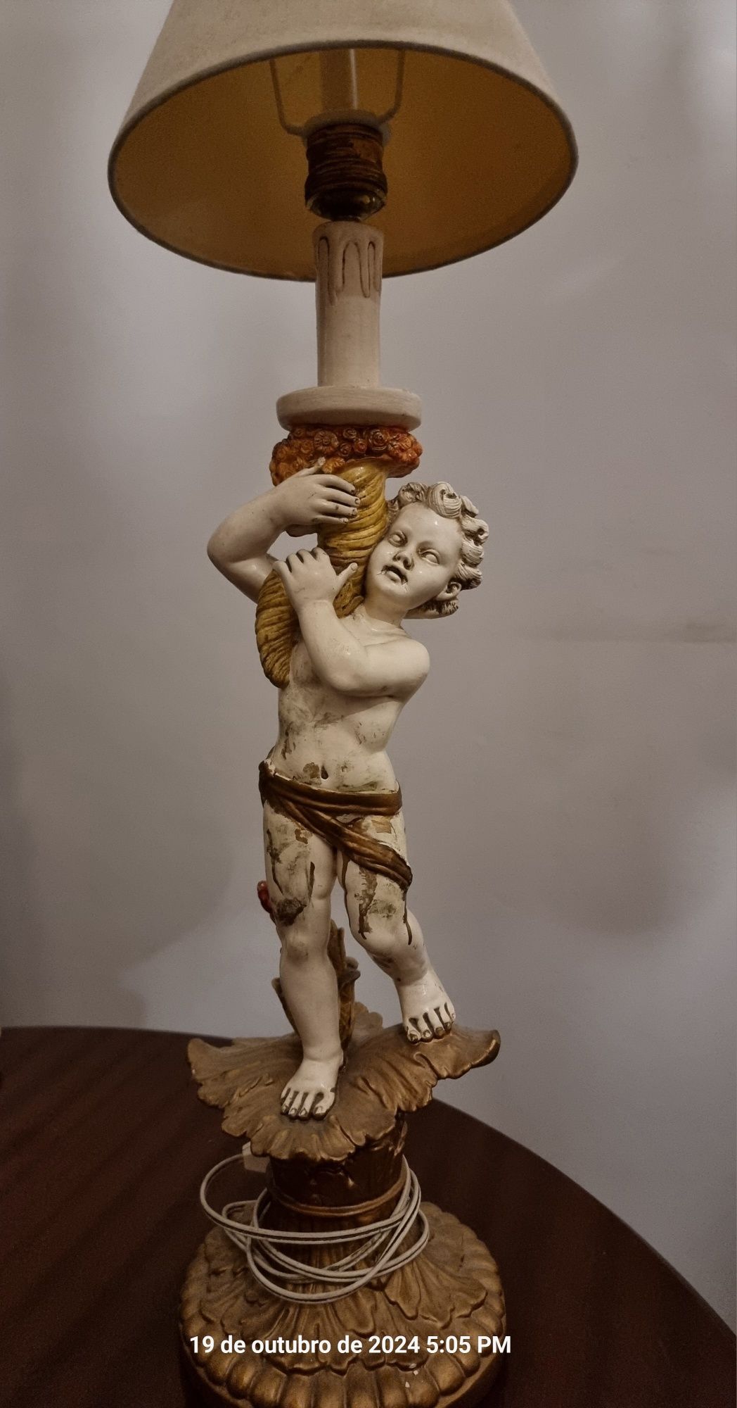 Candeeiro de mesa