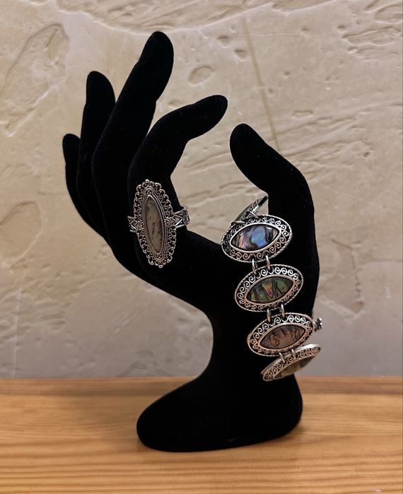 Галіотис (галиотис, халиотис). Кільце, браслет з галіотісом під срібло