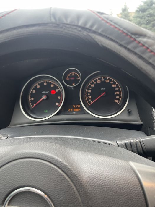 Opel Astra 2004 год 1.4 бензин