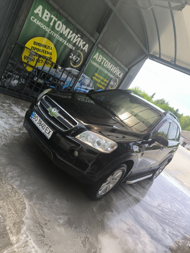 Автомобіль Chevrolet captiva