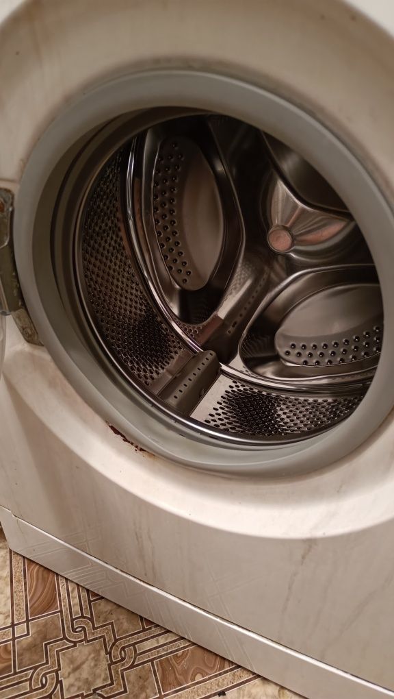 Стиральная машинка indesit
