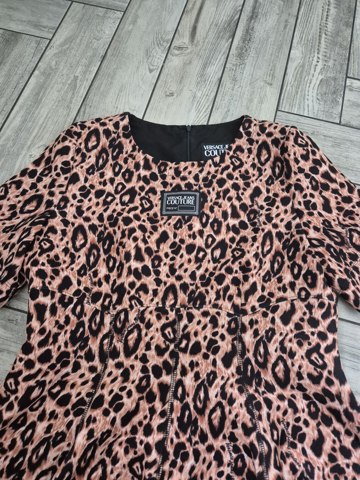 Versace Jeans Couture sukienka M gratis intimissimi  krem