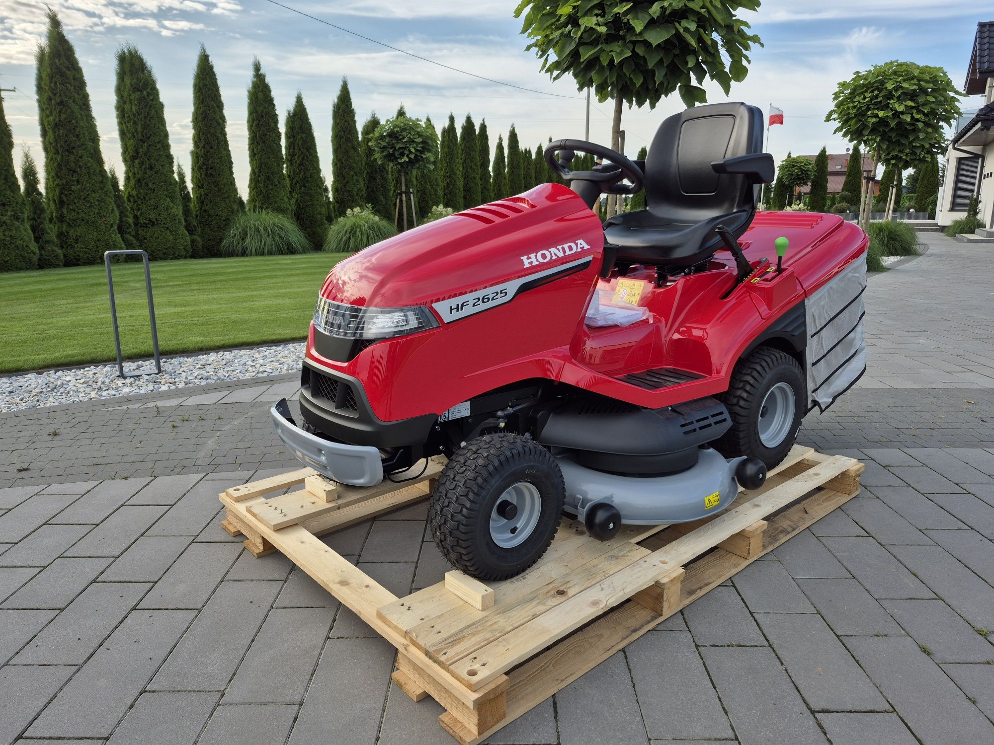 Nowa honda HF 2625 kosiarka traktorek