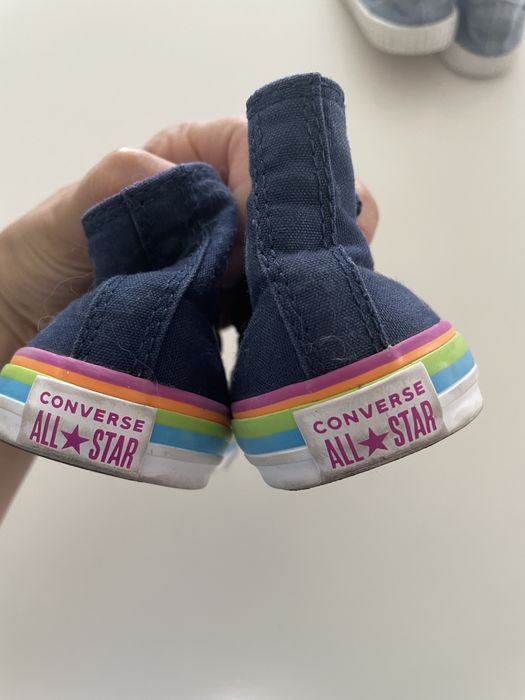 Sapatilhas All Star tamanho 22