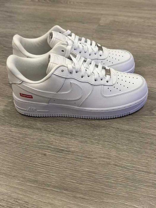 Buty meskie Mokasyny Nike_Air_Force_1_LowSupreme_White r.36