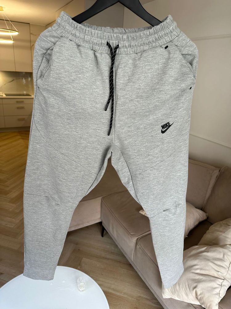 Komplety Nike Tech Fleece S-XXL!