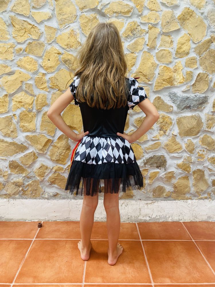 Disfarce Arlequim Menina 5-6 Anos – Branco, Vermelho e Preto