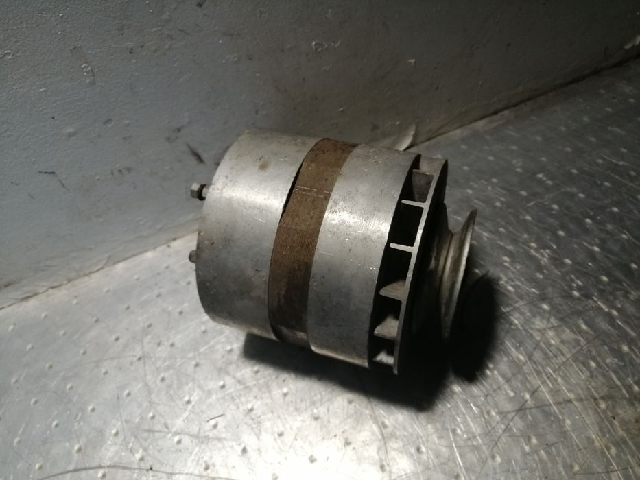 Alternator 12v nowy