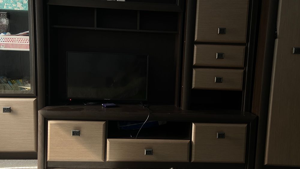 Стінка у гостьову