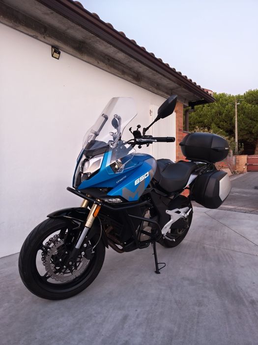 CF MOTO 650 MT 2024 (poucos quilómetros)