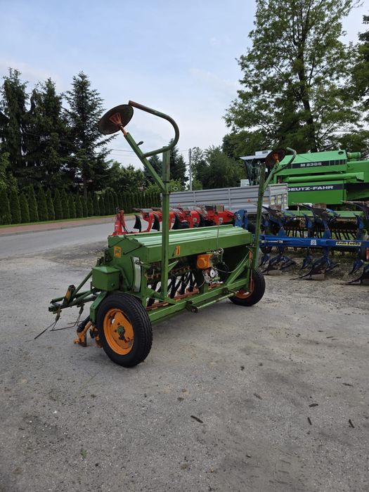 Witam posiadam na sprzedaż siewnik Amazone D8 Super szerokość 2.5m