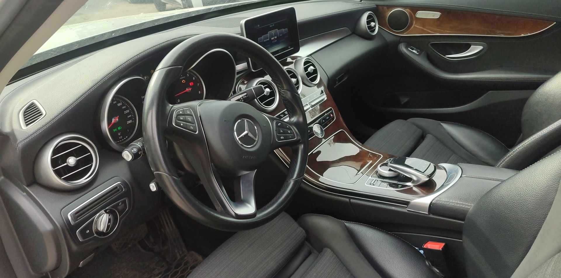 SPRZEDAM Mercedes-Benz klasa w205 kombi c 2015r