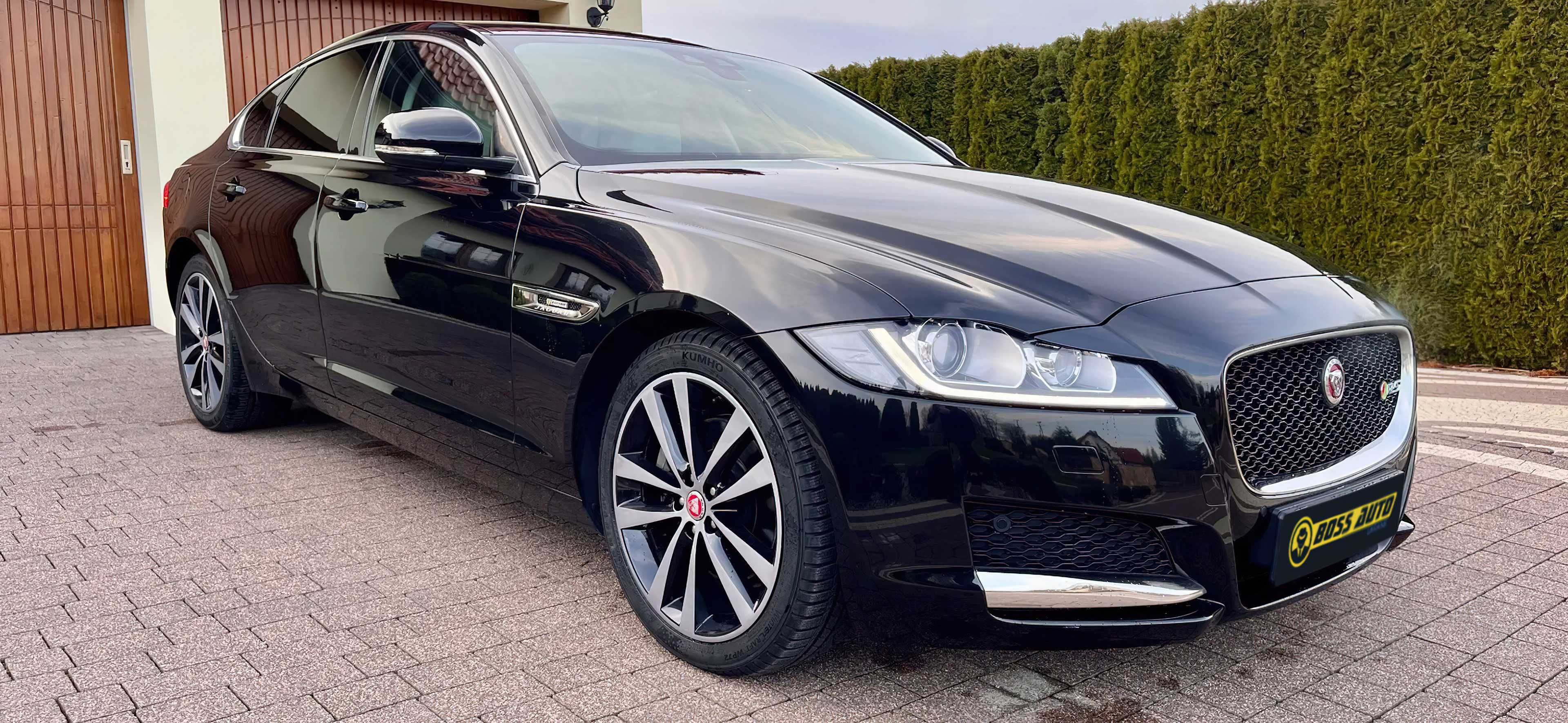 Jaguar XF 2018 Black