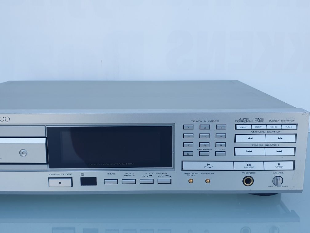 Odtwarzacz CD Pioneer pd-6100