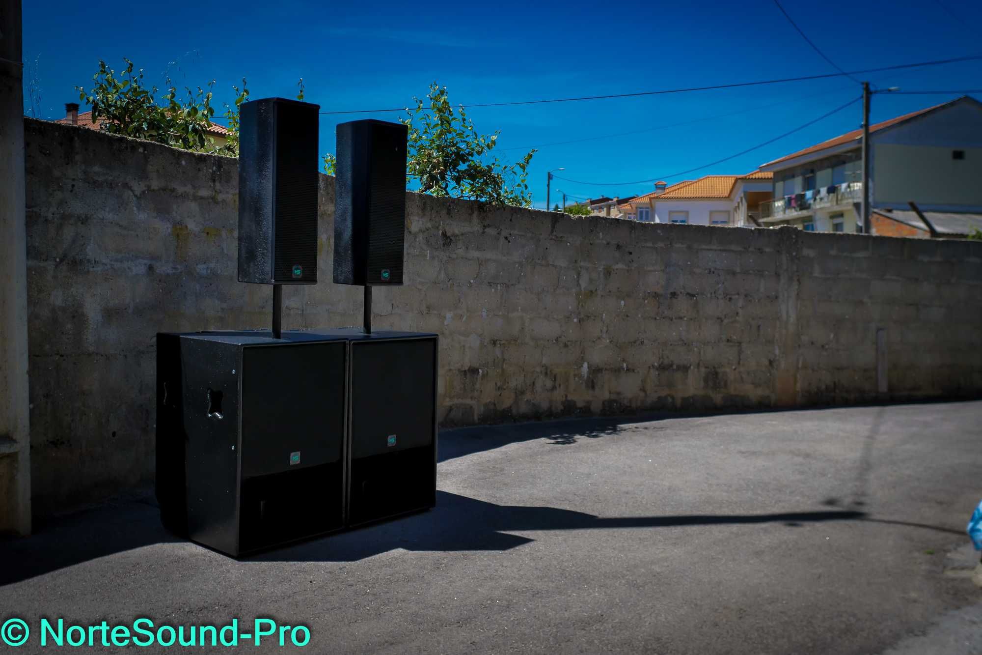 PA com 4600 Watts RMS 20 000 Watts Pico.