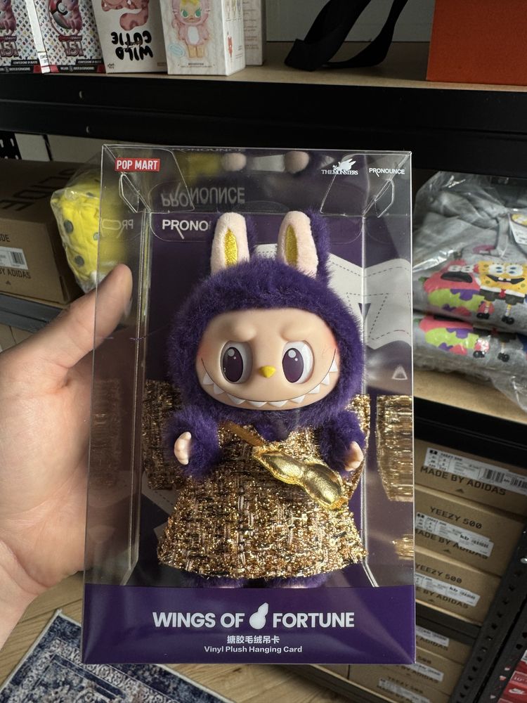 Pop Mart Labubu x Pronounce Wings of Fortune Vinyl Plush Brelok