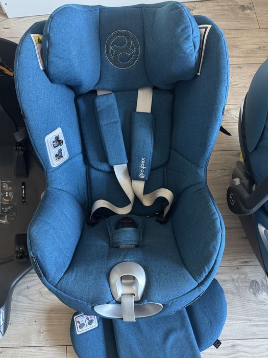 Foteliki Cybex cloud z i size i cybex sirona plus baza