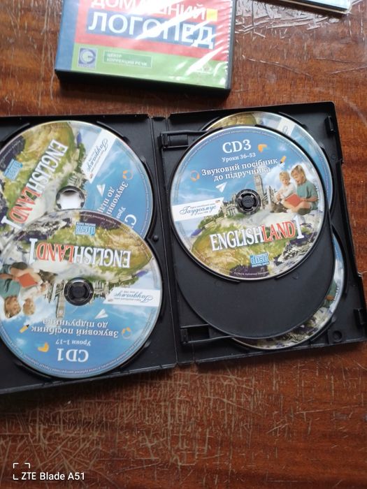 Продам видио диски сд. Для просмотра видиофишьмовВ хорошем состоянии