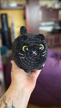 Maskotka kot amigurumi rękodzieło