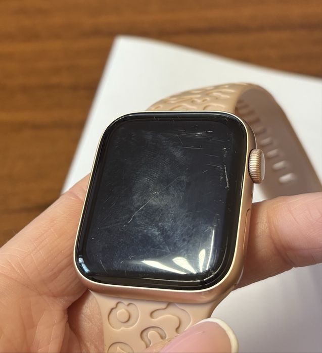Apple Watch SE(модель А2352)