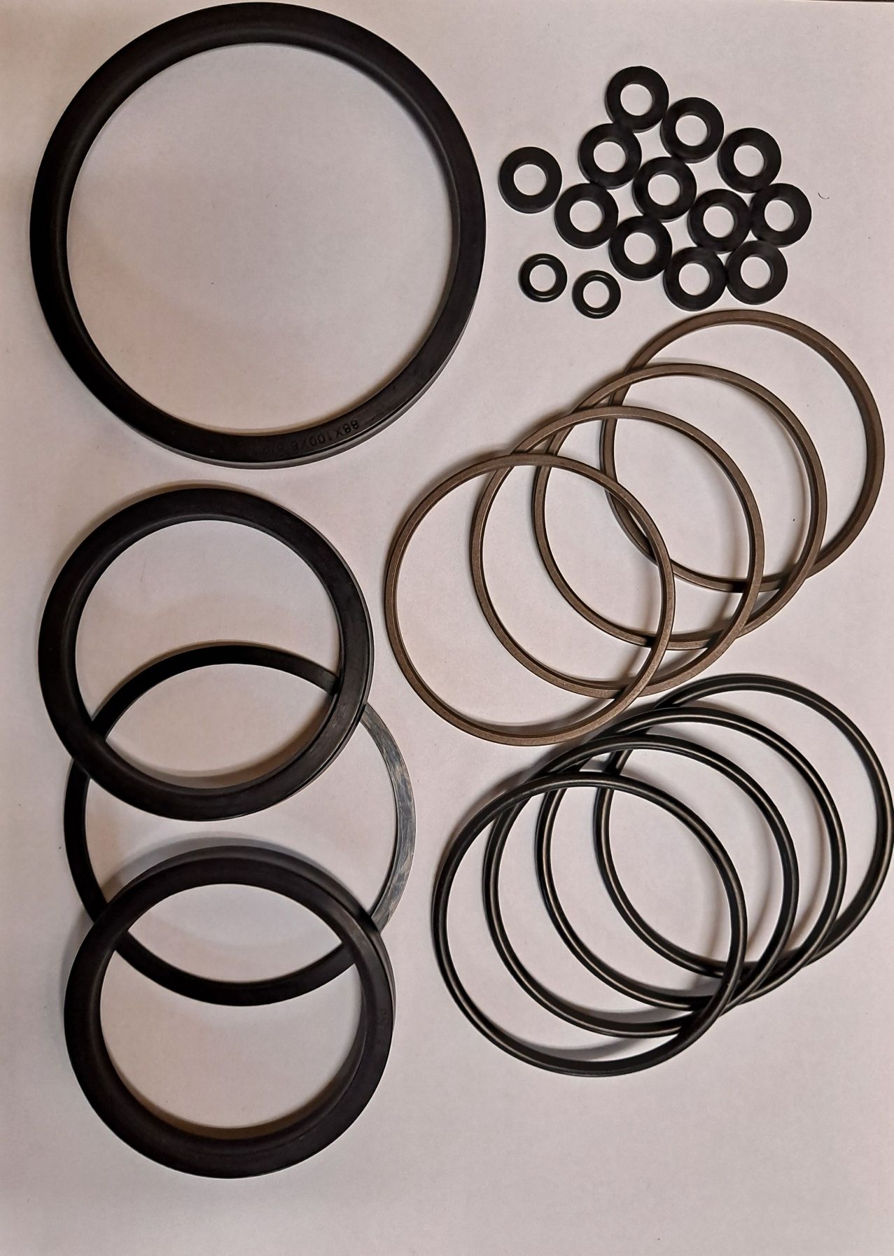 Komplet uszczelnień kolumny obrotu Caterpillar CAT M312 M313 M315 M316