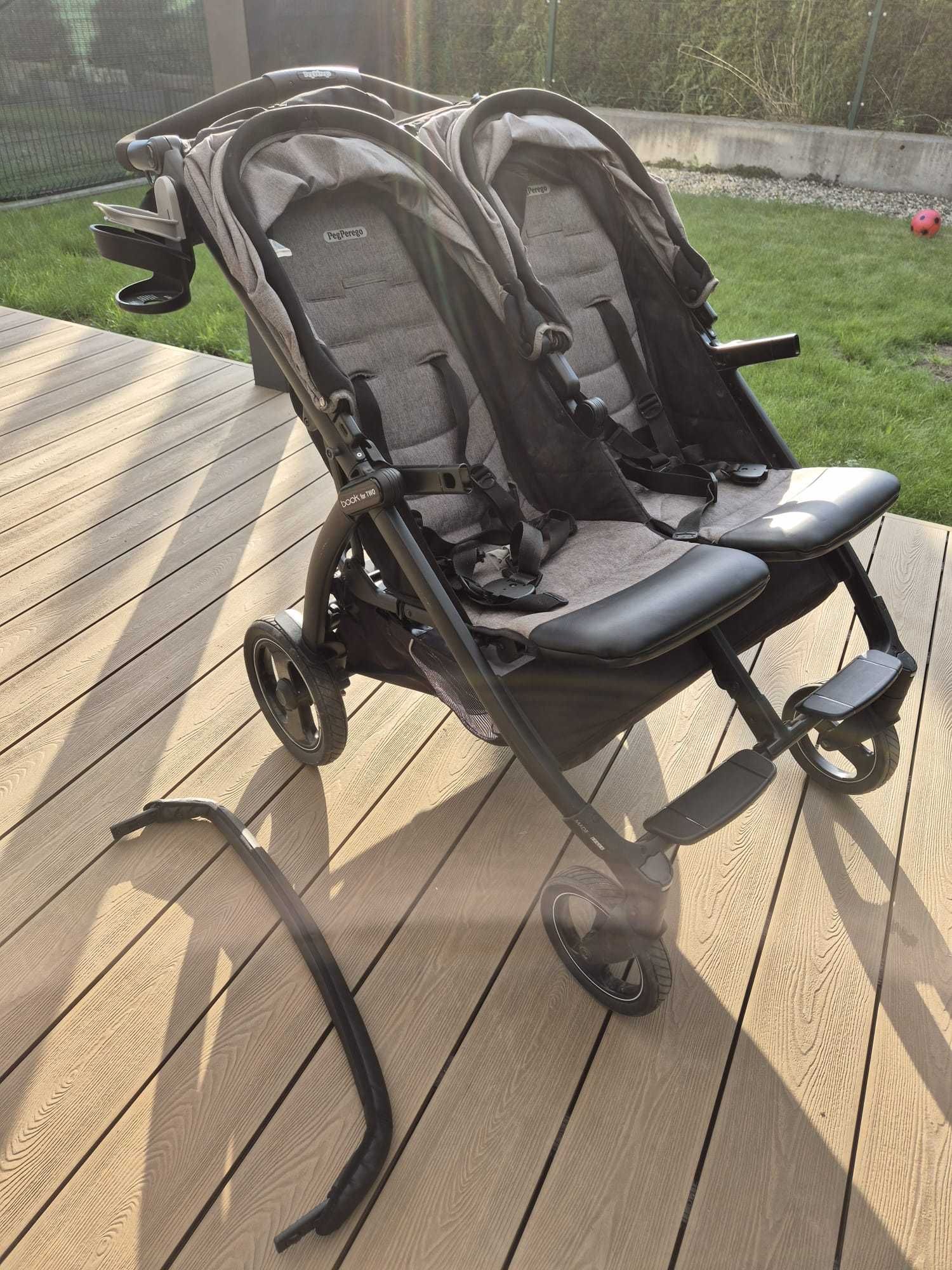 Wózek bliźniaczy Peg Perego Book for Two, rok po roku