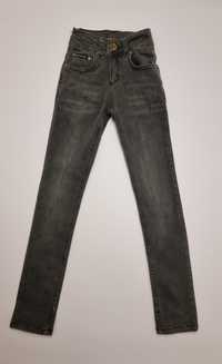 Spodnie jeansowe dla dziewczynki D&G rozmiar 122