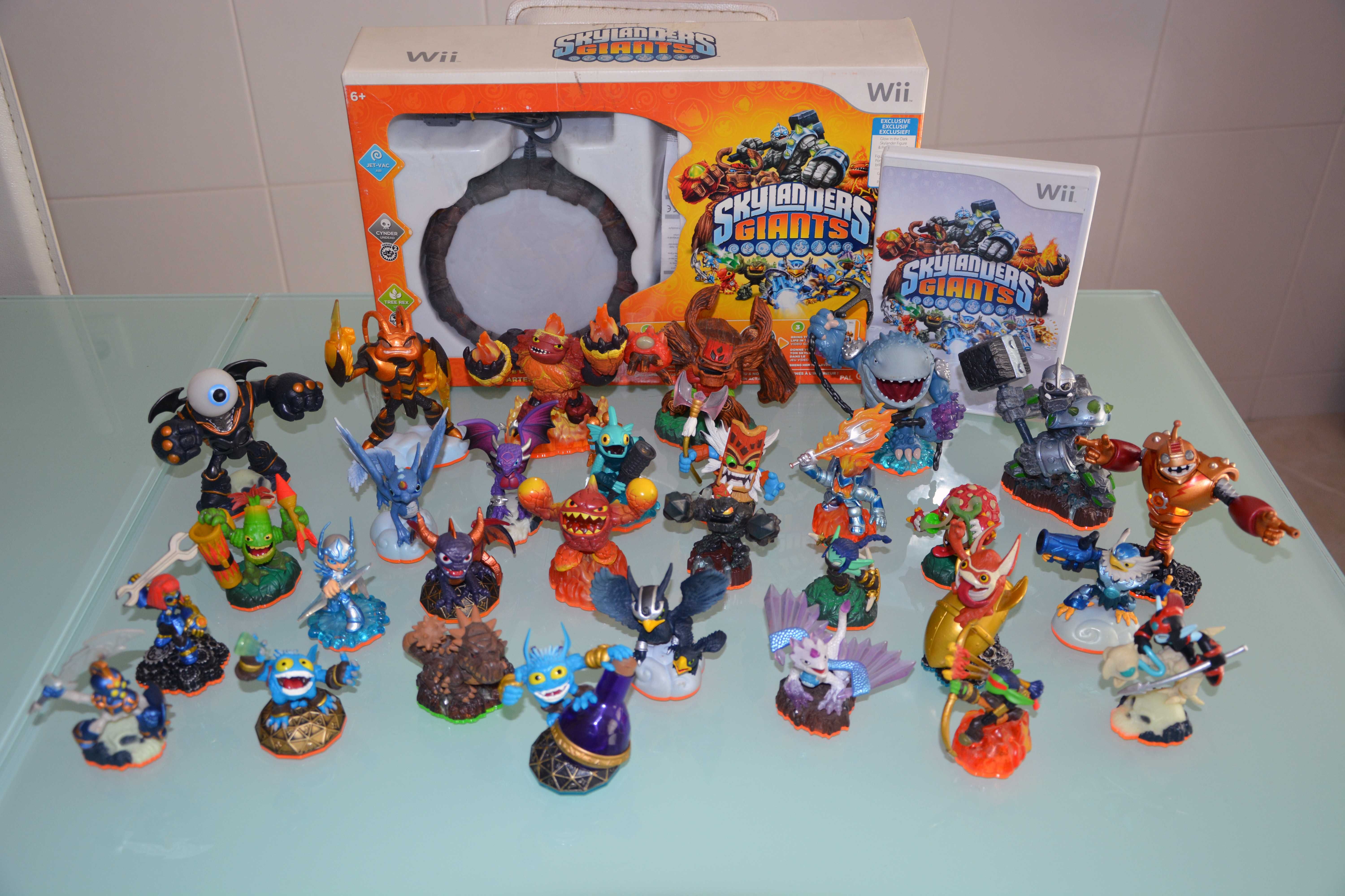 Consola Wii com Skylanders + Jogos