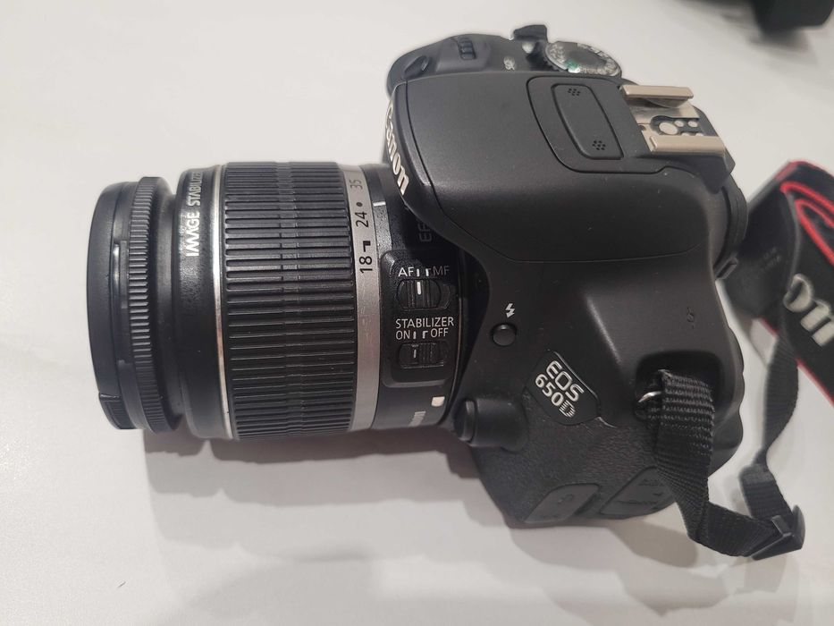 Aparat Canon EOS 650 D + obiektyw