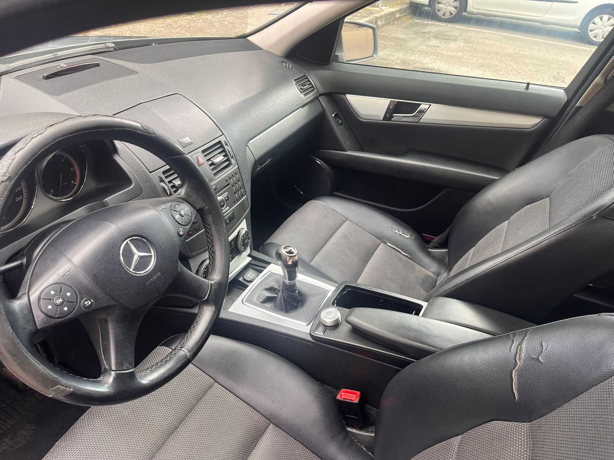 mercedes w220 em bom estado.