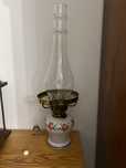Lampa naftowa z porcelaną