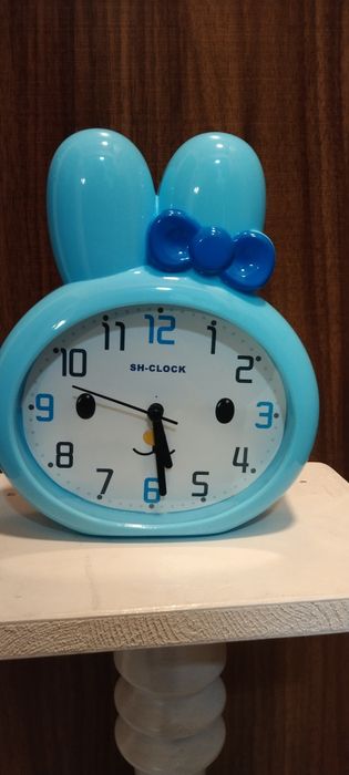Zegarek , budzik dla dzieci