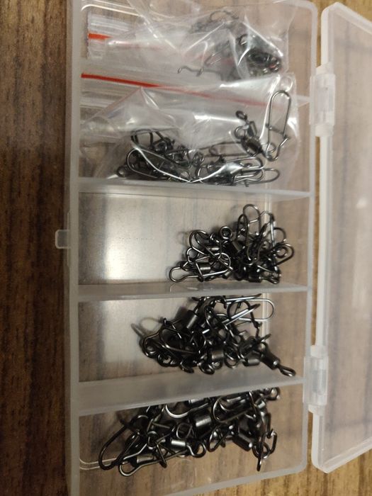 Набір штифтів (карабінчиків) для риболовлі