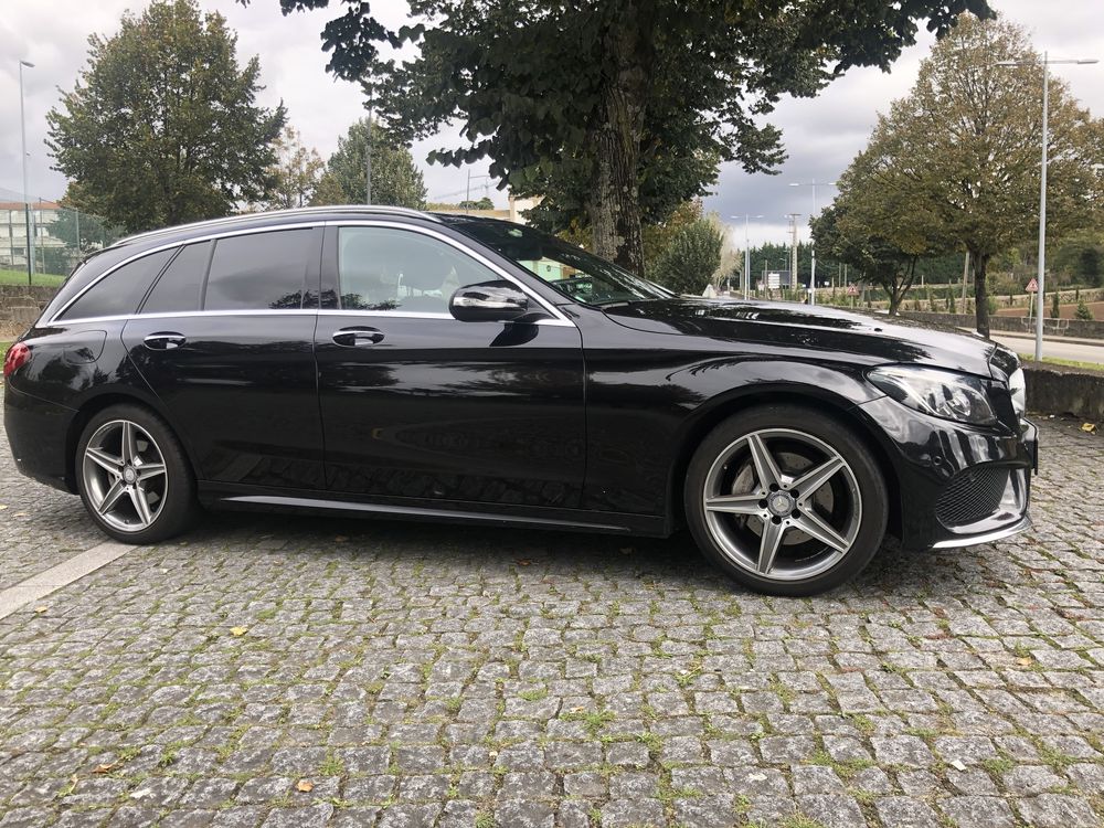 Mercedes- Benz C220d 7G AMG Automática Full Extras